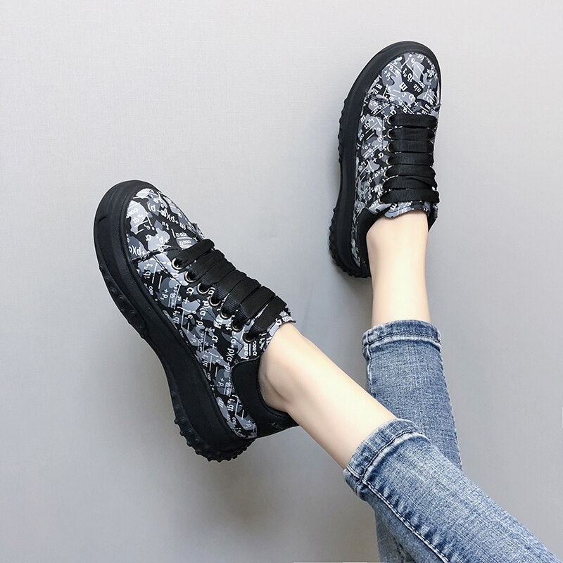 Skyline Up – Platform Vulcanized Sneakers