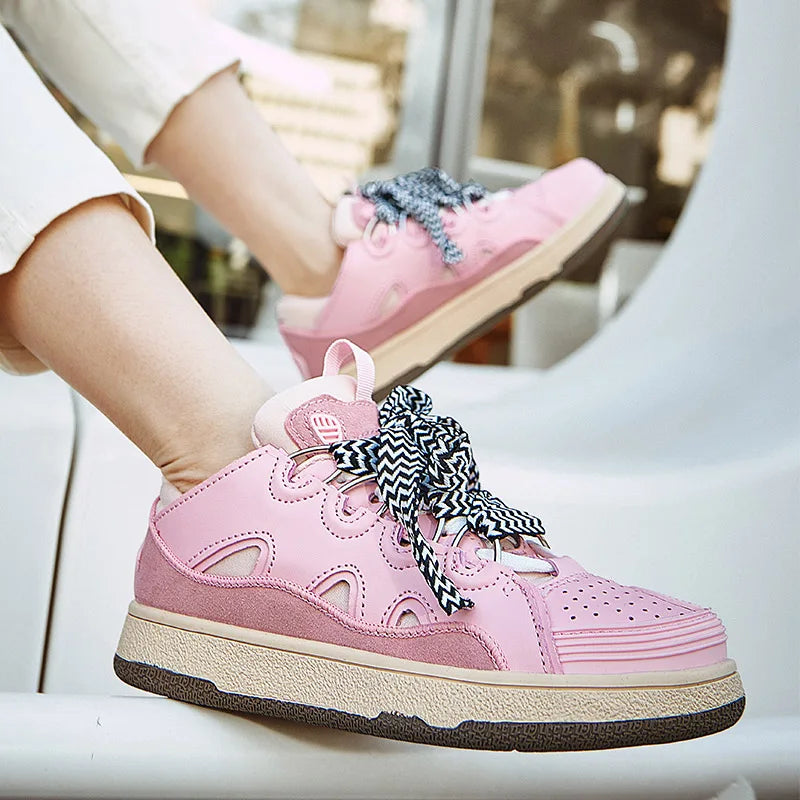 Sneakers Donna in Pelle Scamosciata con Stampa Leopardo