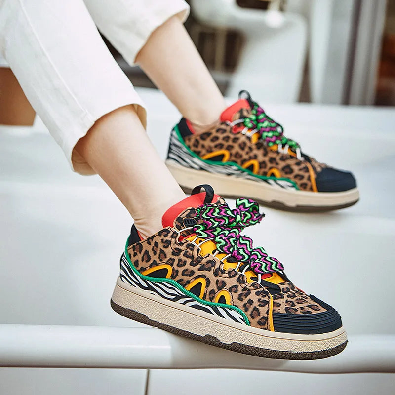 Sneakers Donna in Pelle Scamosciata con Stampa Leopardo