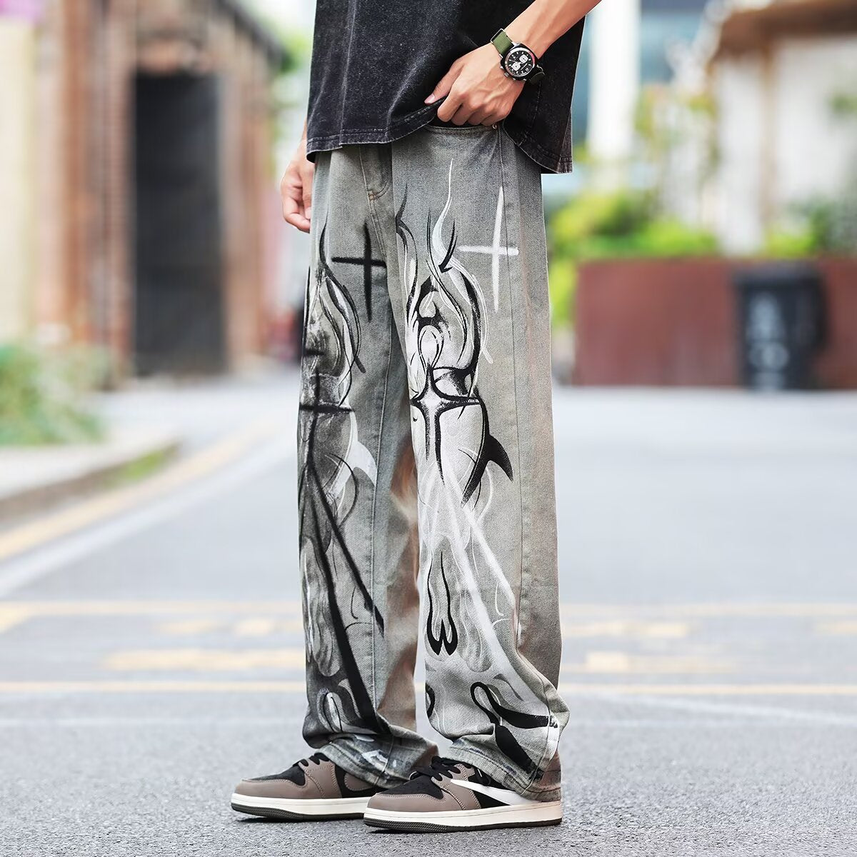 Jeans dritti vintage con graffiti fiamma