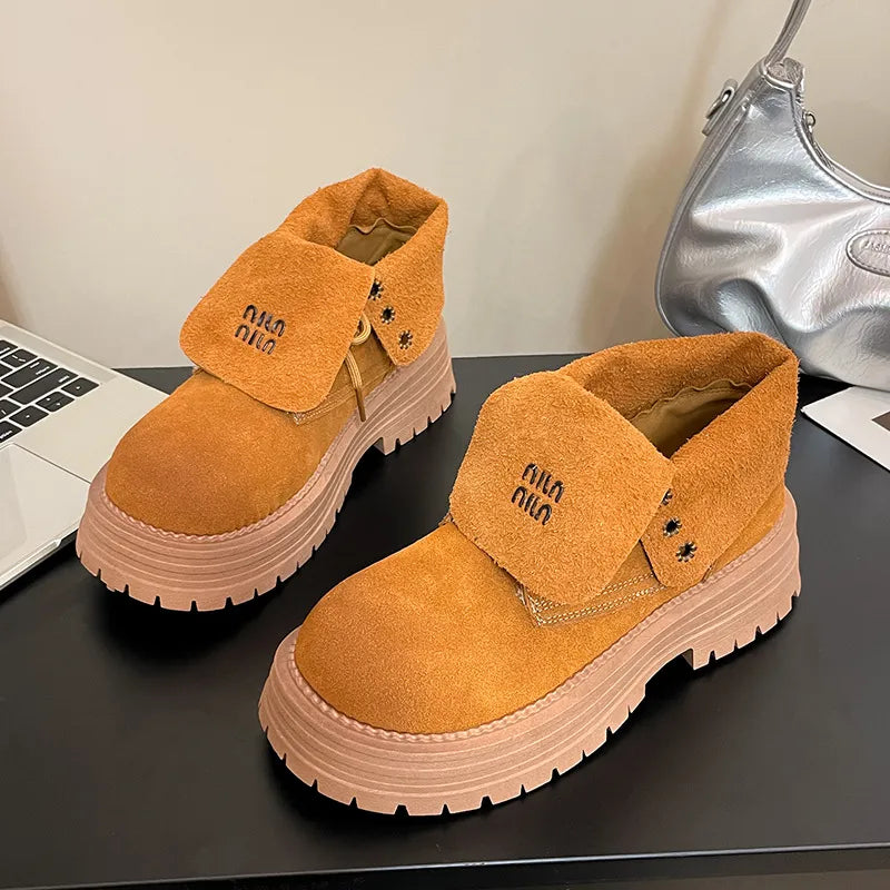 Stivali Stringati con Plateau Punta Tonda