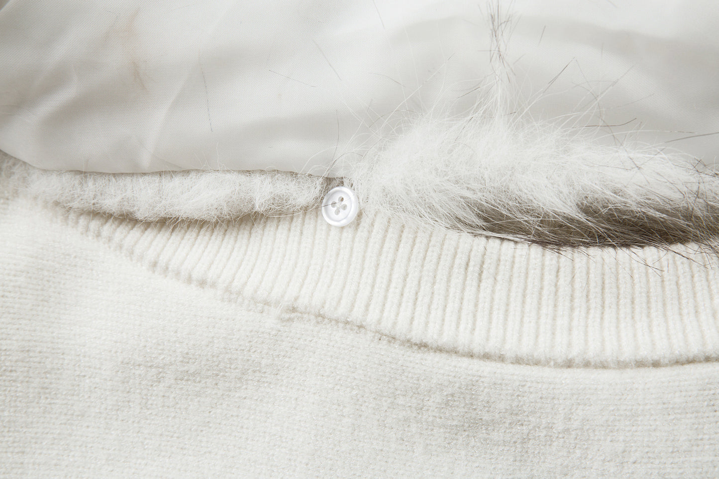 Maglione Donna Streetwear Off Shoulder Bianco Ricamo Croce