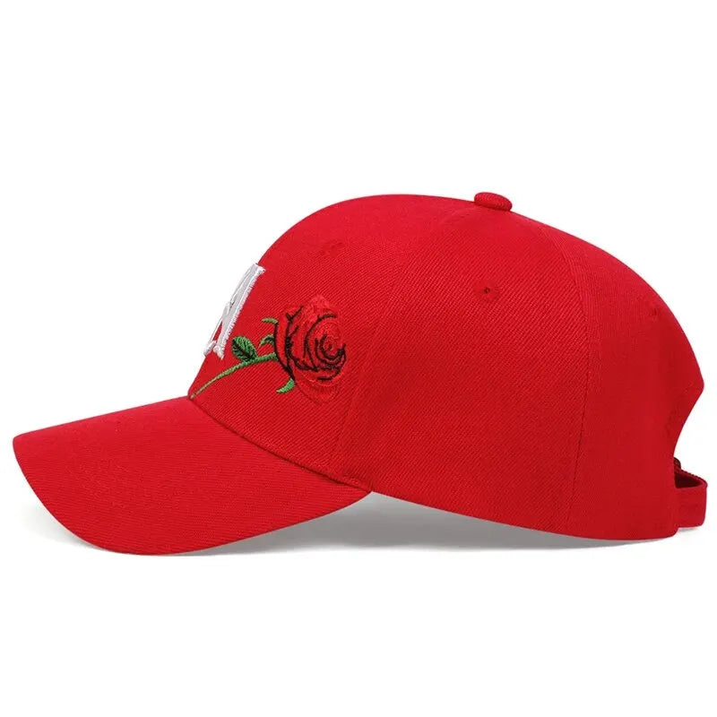 Cappello LA Rose – Berretto Ricamato con Visiera Estesa