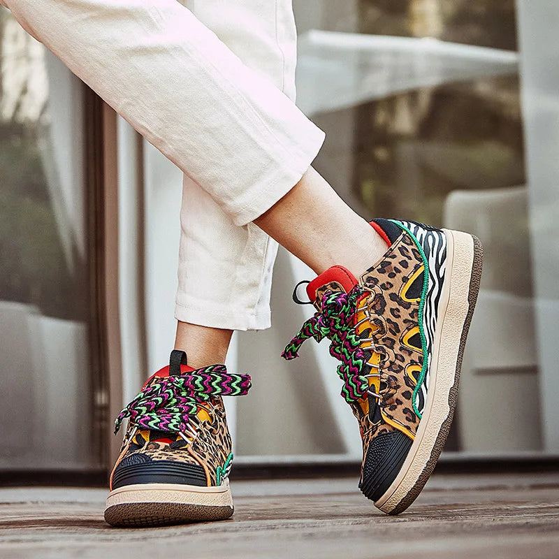 Sneakers Donna in Pelle Scamosciata con Stampa Leopardo