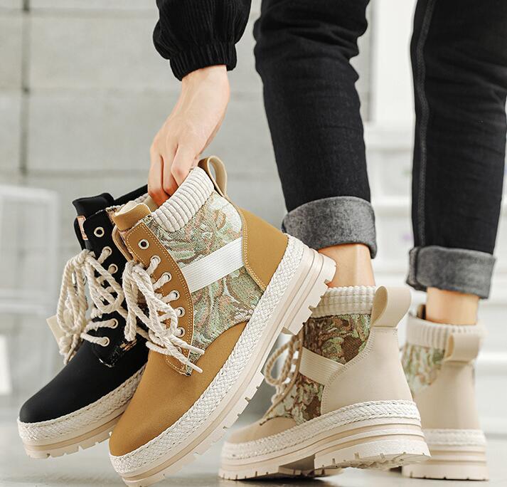 Scarpe Urban Wing – Stivaletti alti in tela stile Martin con dettagli carving