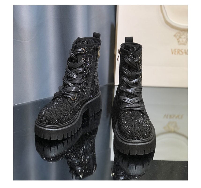 Stivali donna Shine Riot – Martin Boots con Strass e Tacco Bold