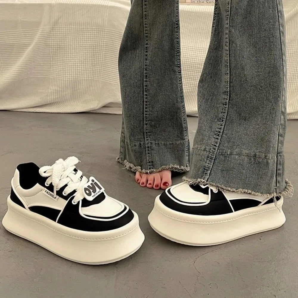 Sneakers Platform Round Lace