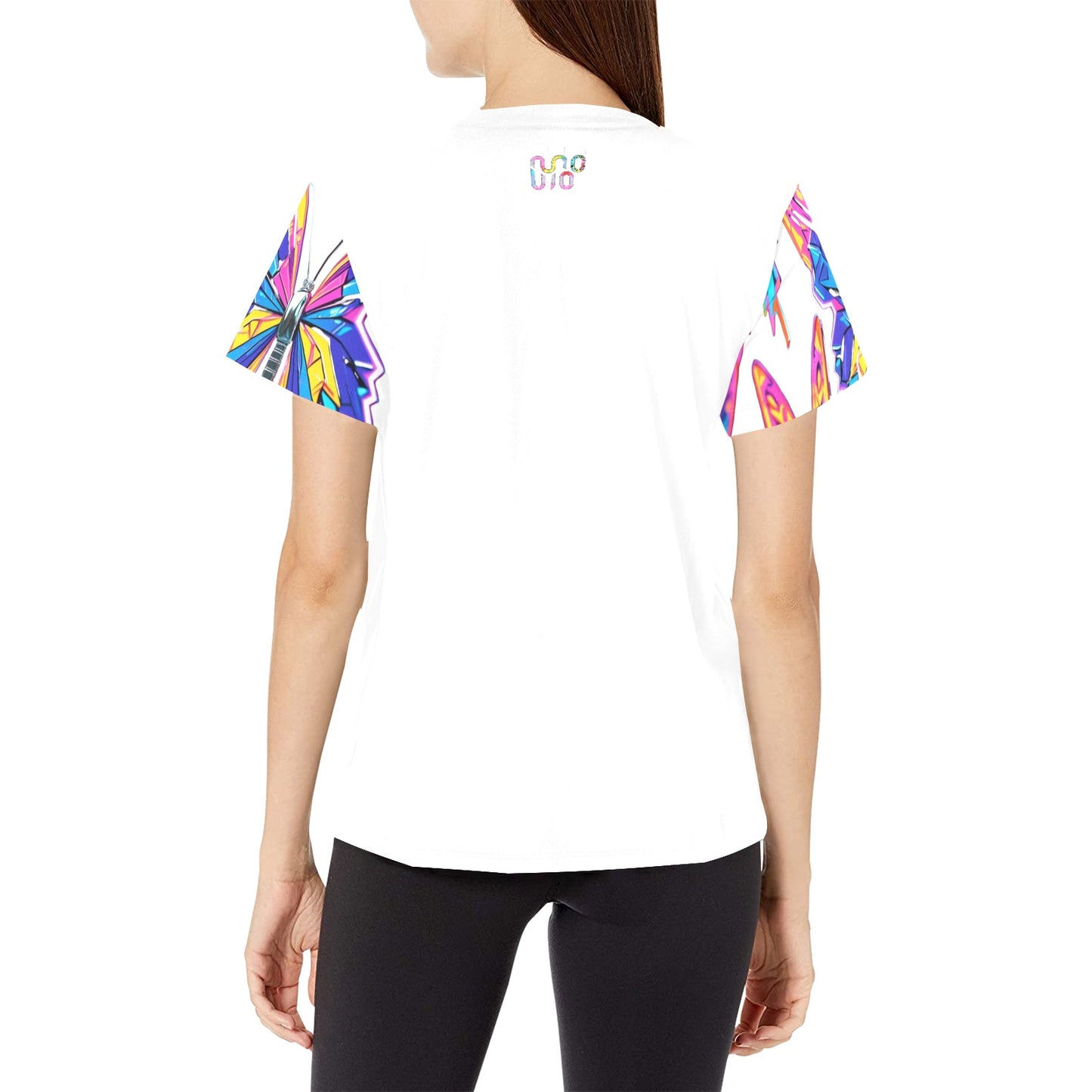 T-shirt donna Concrete Echoes “Wings of Noise” – Logo Centrale e Farfalle 3D | JSHUB